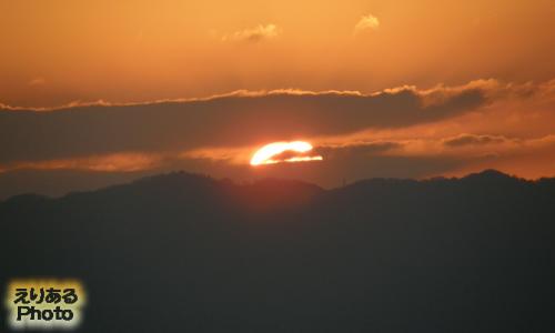 ホテルニューオータニ大阪から見た日の出